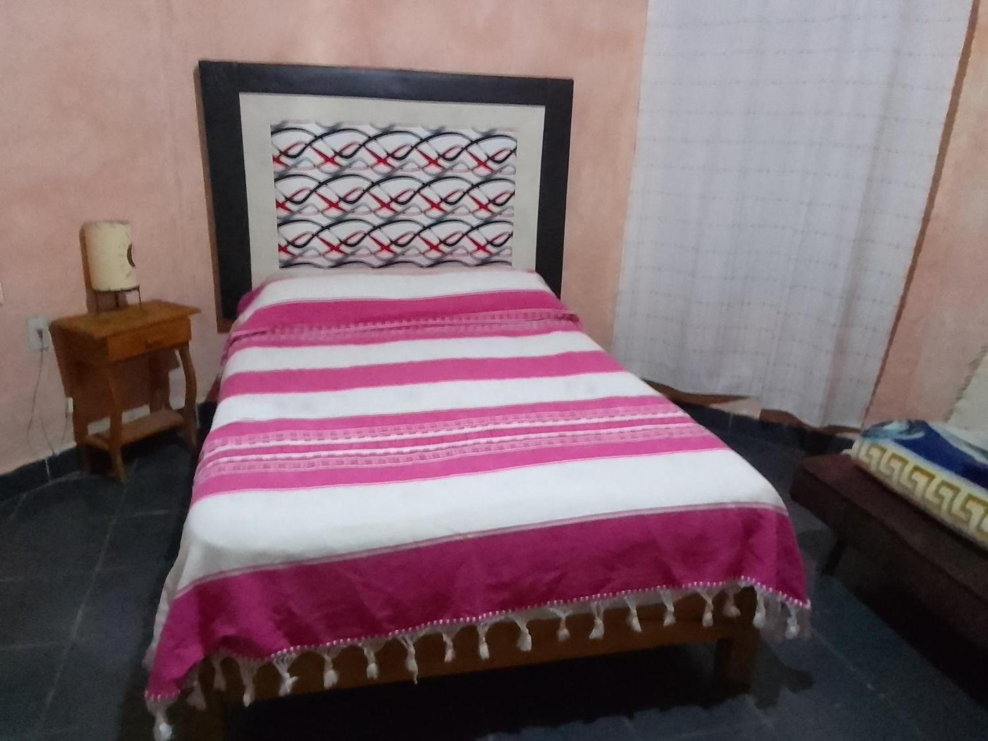Hospedaje Casa Cortes - Recamaras De Descanso, Tepoztlan Mor - No Contamos Con Estacionamiento Zewnętrze zdjęcie